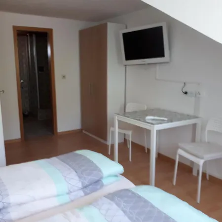 Gaestehaus Ziemons イン *