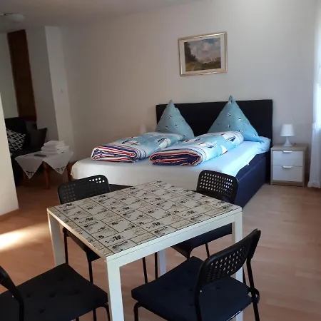 Gaestehaus Ziemons イン コッヘム