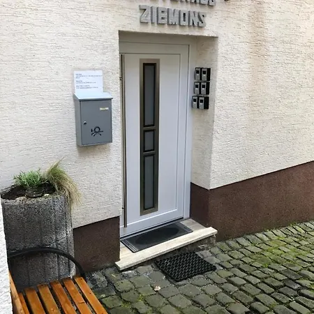 Gaestehaus Ziemons イン コッヘム