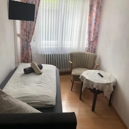 Gaestehaus Ziemons イン コッヘム