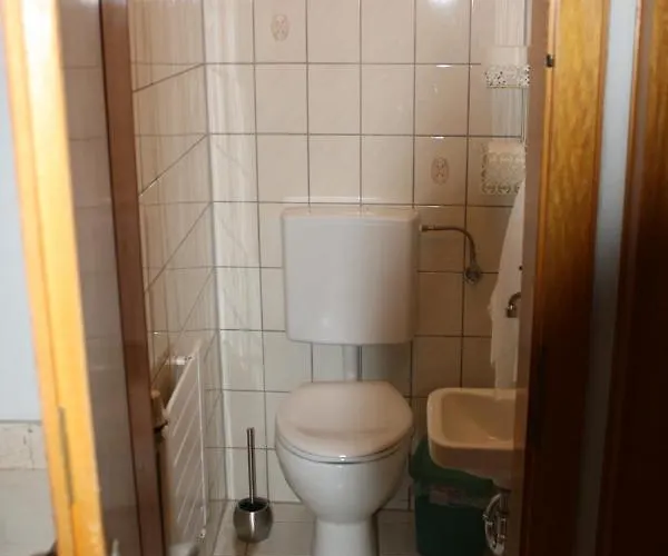 Gaestehaus Ziemons * Кохем